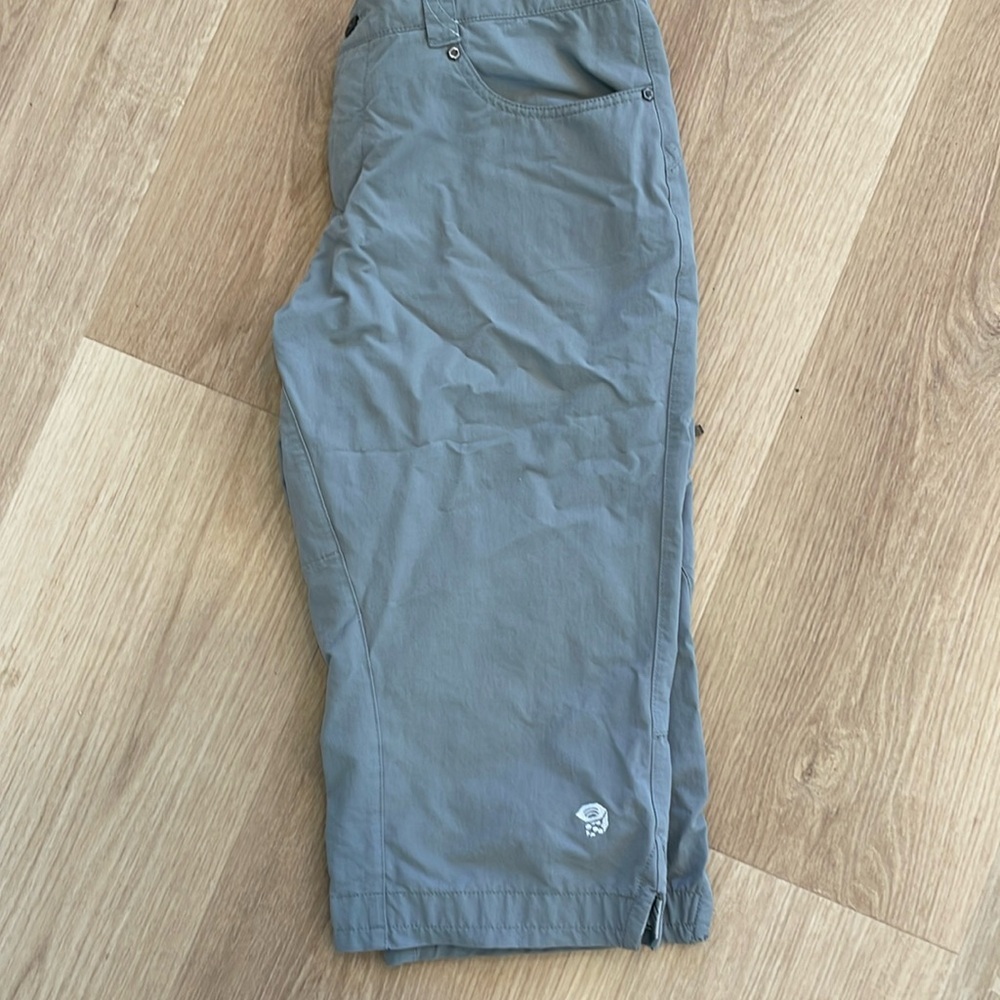 Mountain HardWear women’s size 10 shorts